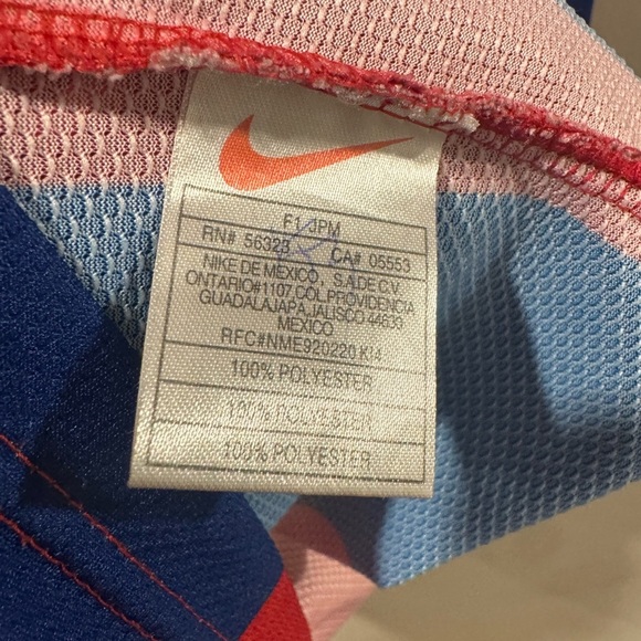 FC Barcelona 2010/11 (Home) - Long Sleeve Football Soccer Jersey - Picture 4 of 9